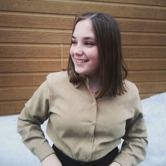 Meet your Posher, Frédérique - Picture 1 of 1